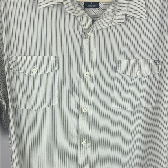 Billabong Gray Stripped Casual Button Down Shirt Short Sleeves Size Large - Picture 6 of 13